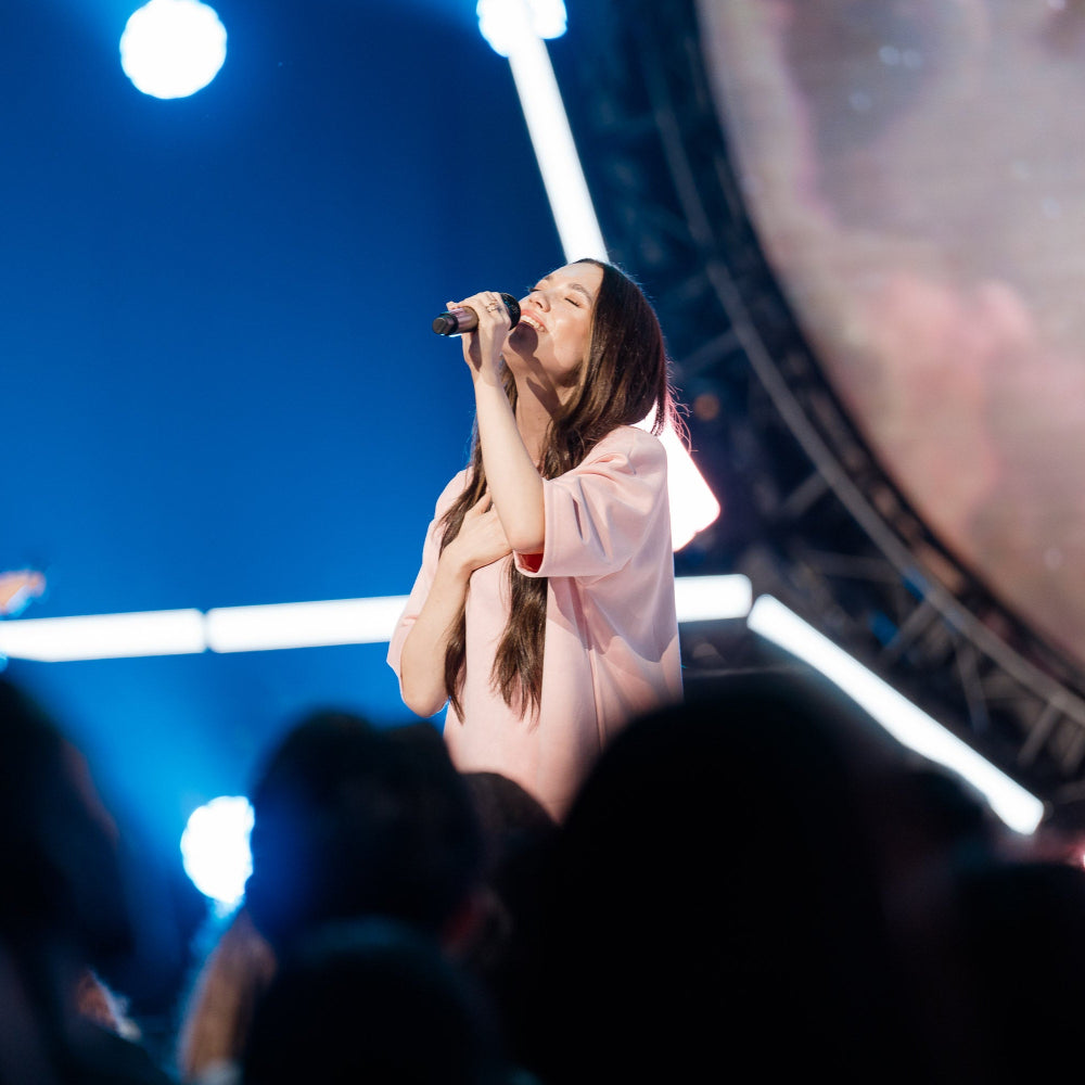 No Weapon Women's Suede Set (Pink)